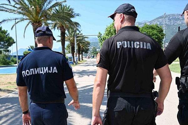 Policija more1