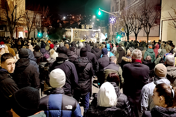 Čitateljka Odgovorila Milanovačkom Sns-U: Prekardašilo! 2 Naslovna reagovanje