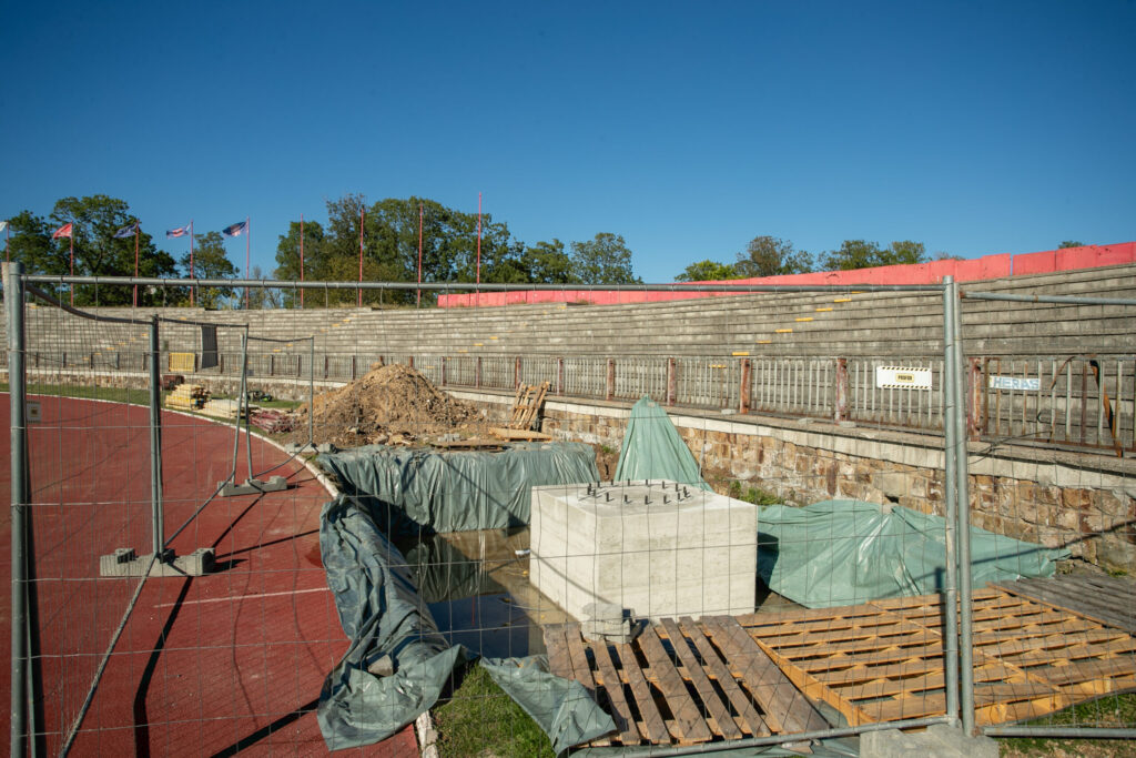 Reflektori laza 1024x683 1