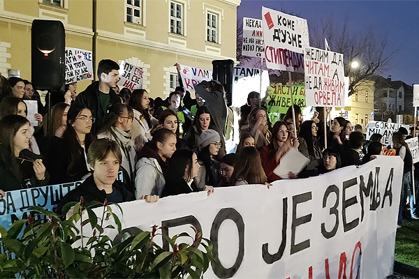 Protest maturanata g milanovac foto gminfo arhiva 1