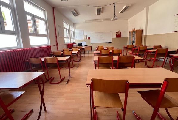 Skola ucionica 1