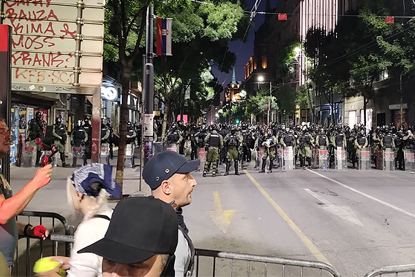 Kordon policije 28 jun 2025 beograd foto gminfo 1