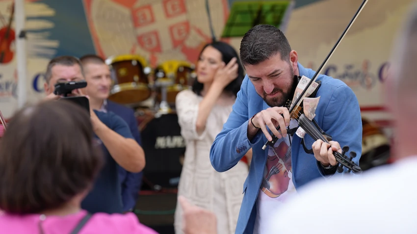 Sabor violinista u pranjanima