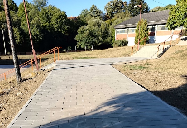 Kabinet Predsednika Opštine: Završeno Stepenište Ispred Oš „Sveti Sava“ 2 Img 1309 3